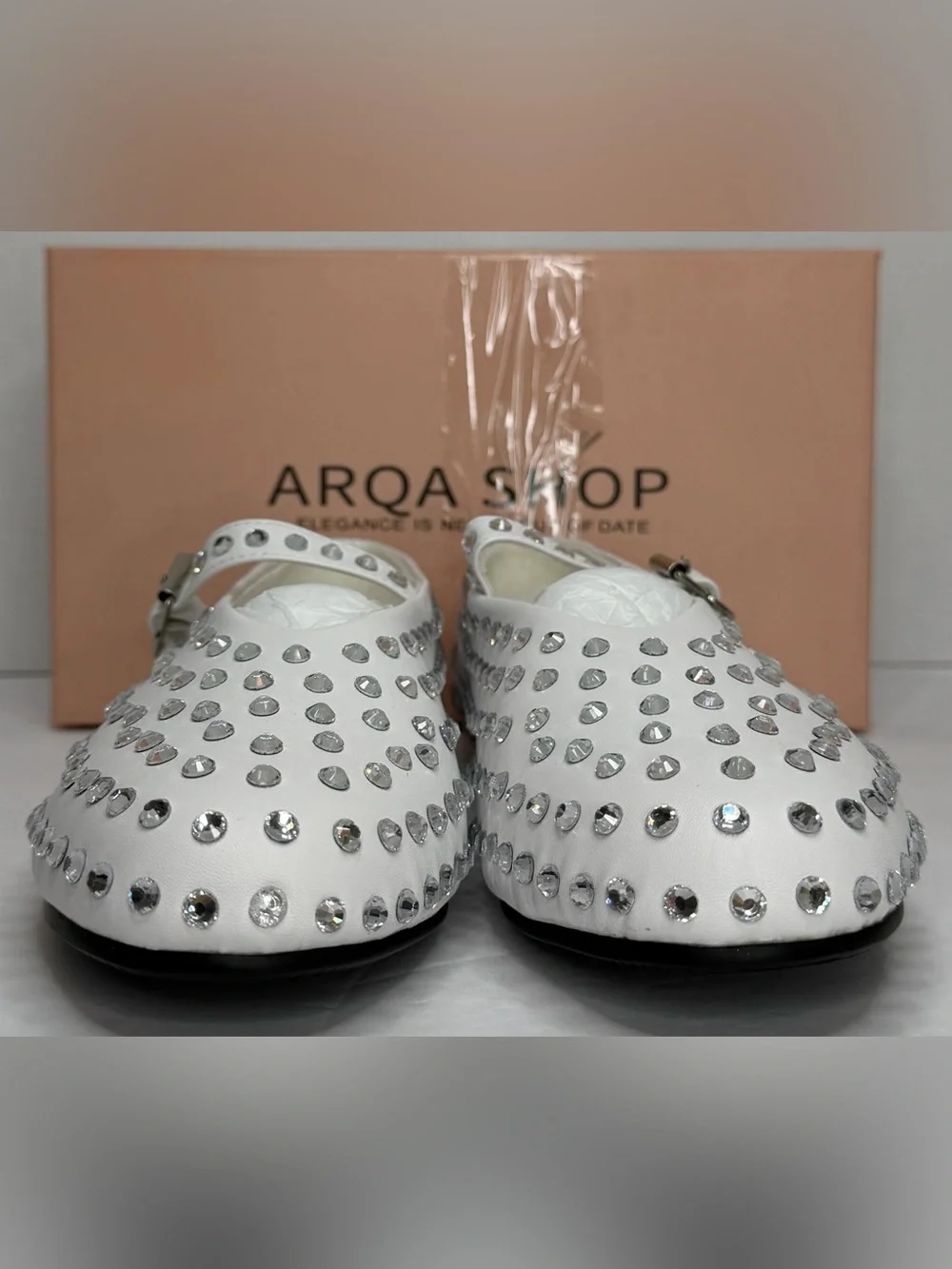 ARQA White Studded Rhinestone Mary Jane Flats Dress Shoes 8.5 NIB